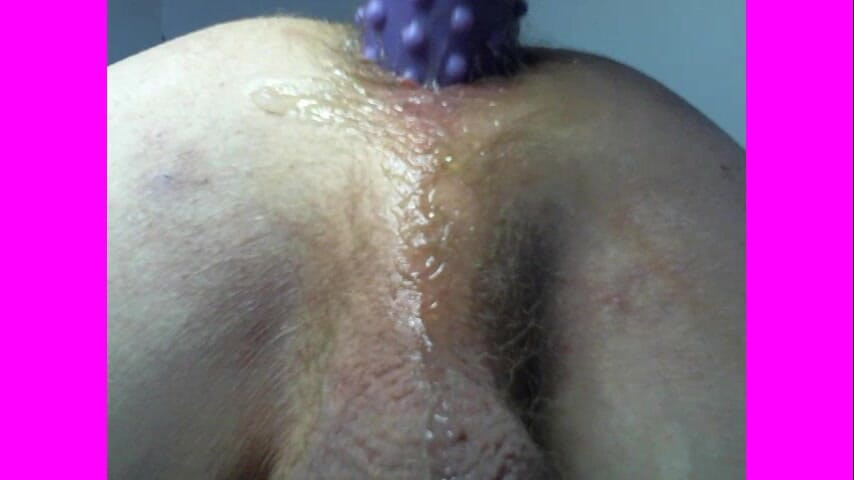 アナルセックスの前の短い侵入