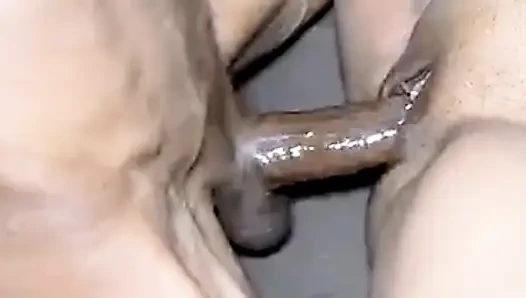 Üniversiteli kızla ilk seks