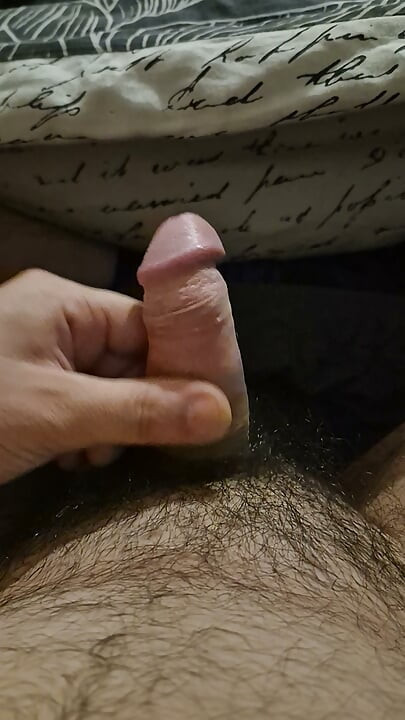 Wank on the bed