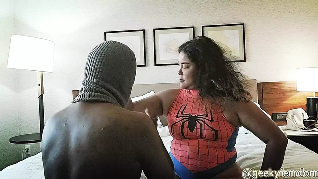 Spider Woman Muscle and Foot Worship