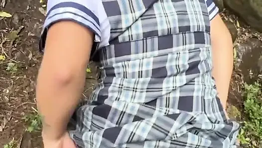 Orang asing menyetubuhiku di pantat