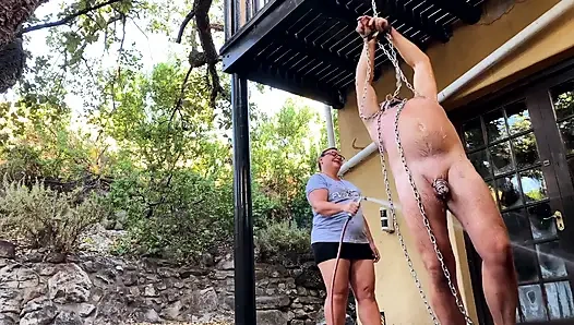 Caged - Хроники жизни у ее ног