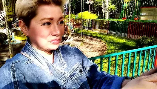 Взрослые девушки любят примерять разные взгляды, но их петки остаются мокрыми... )) Часть вторая.