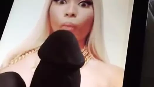 Nicki ay haraç