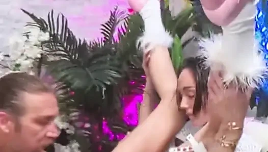 Doggystyle-action mit christina sage treibt bryan Insane!