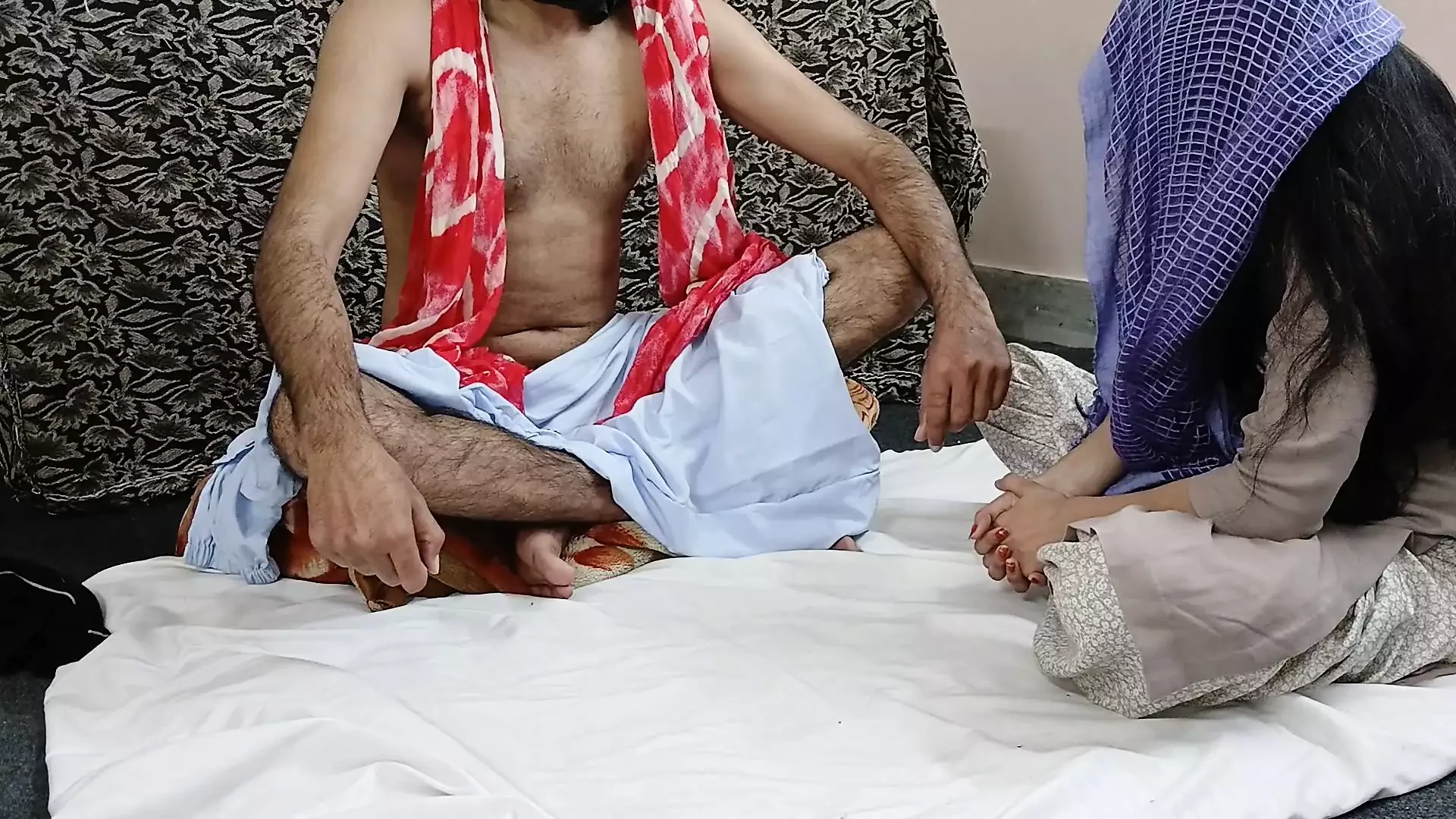 Dhongi Baba Ke Ashram Saya Makcik Punjabi Ki Chudayi Filem Penuh Desi Baru