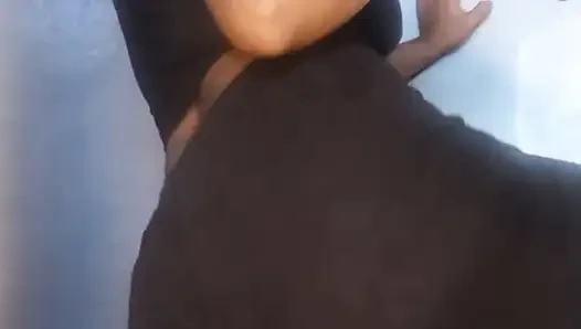 Milf panas menyentuh di kamera