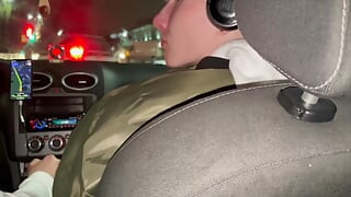Jerks off Discreetly in the Back of a Taxi
