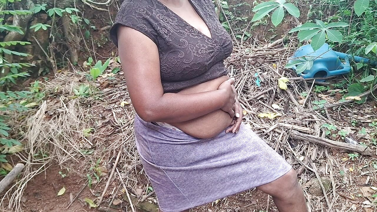 Esposa do interior ao ar livre em vídeo mais quente do dia