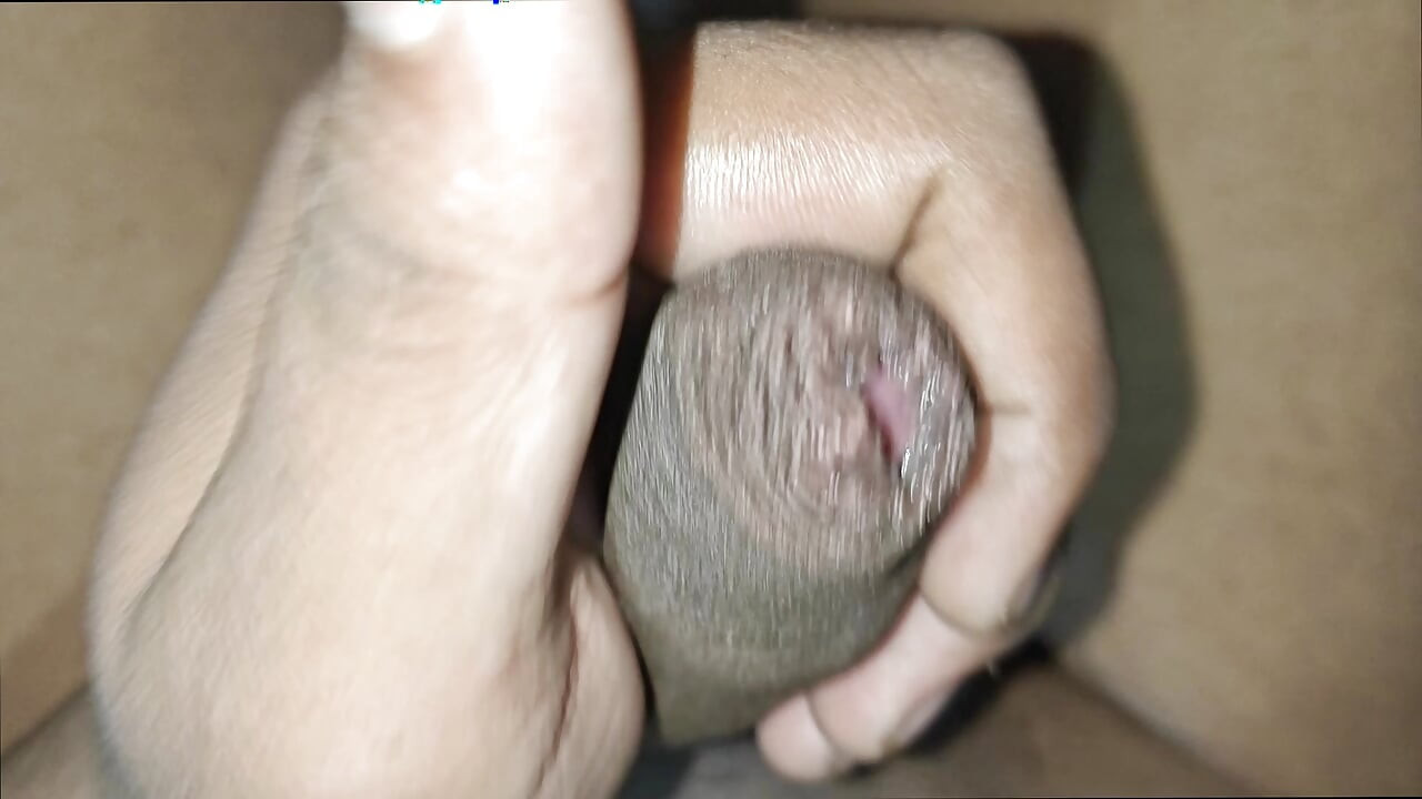 شاب يضرب عشرة ولديه هزة جماع قوية