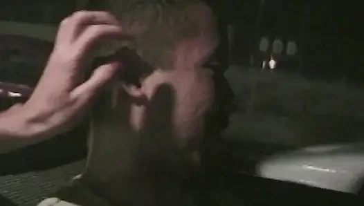 Versaute Taxifahrt: Heiße Action im Auto