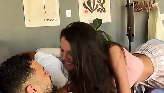 Onun zevkine susamış uyandım