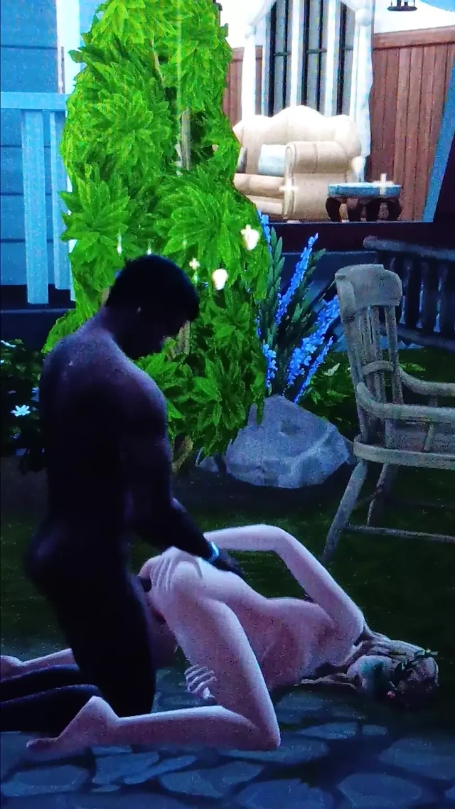 Sims 4 Felicity the Fairy and Kash the Werewolf