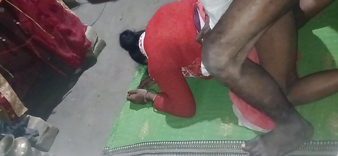 Desi Village Bhabhi Ko Doggy Style Mein Jamkar Choda - Tight Chut Faad Di Hindi Audio