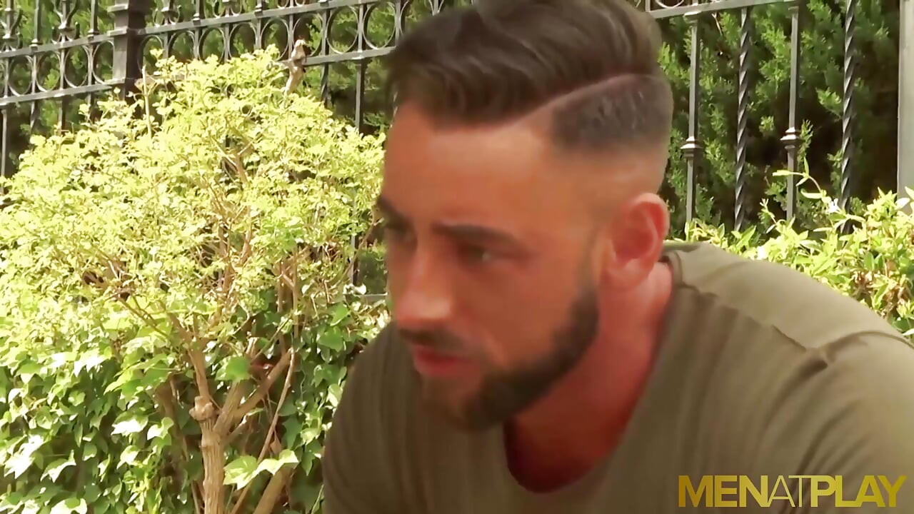 Menatplay hunks Logan Moore and Massimo Piano anal fuck