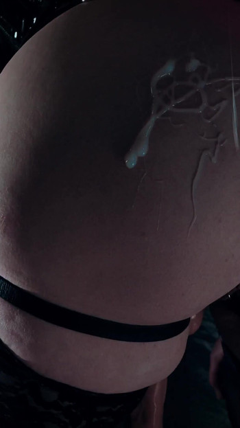 Emotivni trenutak iz "JOI instrukcije za drkanje s strap-onom - dominirajuća horor vještica prljavi razgovor - MILF Arya Grander"