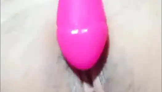 Parmaklarımla oynuyorum