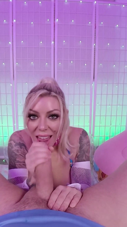 Experienced MILF Karma Rx Wants to Play My Cum