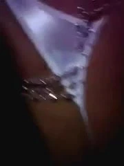 Milf làm tình trong thong