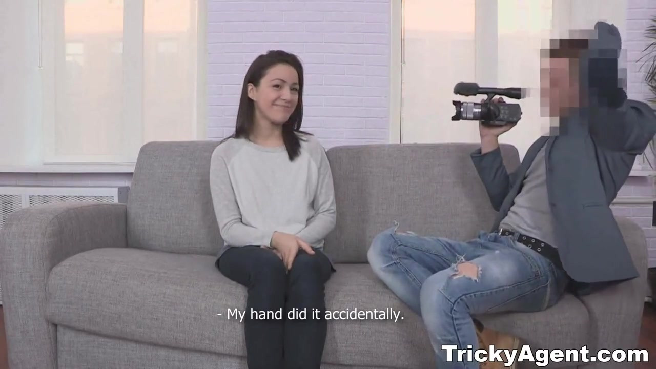 Tricky agent - 害羞的美女像荡妇一样乱搞