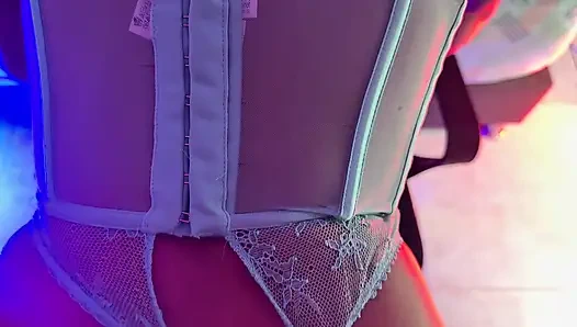 Azgın üvey kardeşimle sert seks