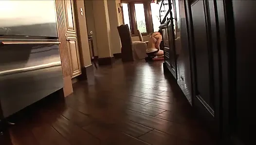 Большое спермоприемник 4, в маленькую Chica проникают всеми способами