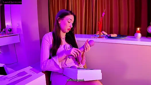 Valentines Überraschung, er verschenkt mir ein Spielzeug, ich squirte für ihn und lasse ihn zweimal kommen