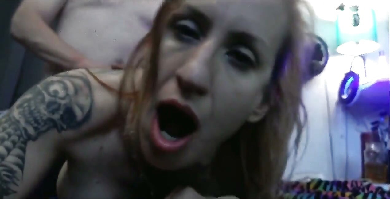 Zoey Portland Shakes Her Ass to Her Lesbian Fans and Men Watching on Cam Not Epstein Island