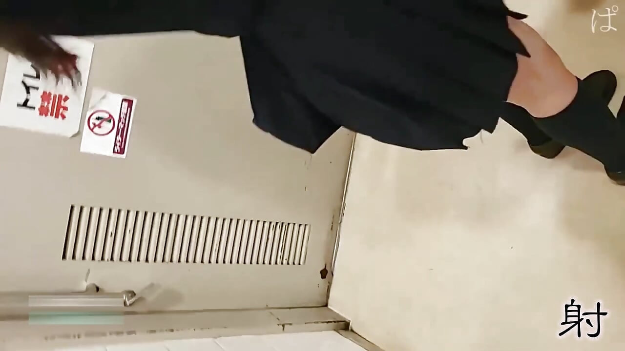Slutty Asians. Sex in the toilet