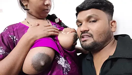 Devar apni bhabhi ki big boobs pahli bar aapne jibh se chat raha he - daver suking bhabhi boobs.