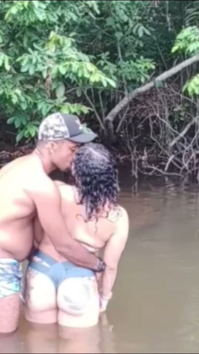 Valentine's casl bathing in dam on farm | Clip 1