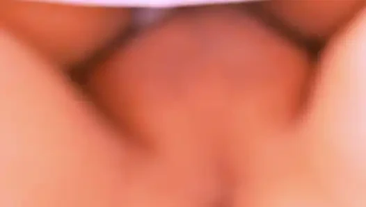 Cewek kampus cantik setelah menunggangi kontol itu setelah kelas