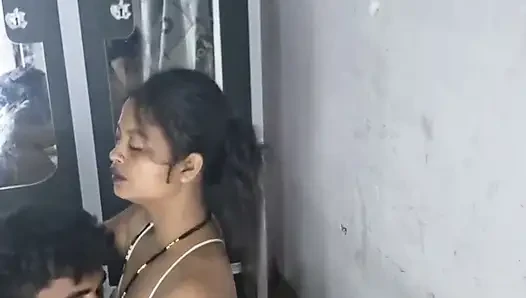 Bangali Evli Kadın Kocası Hintli Ile Seks Yapıyor