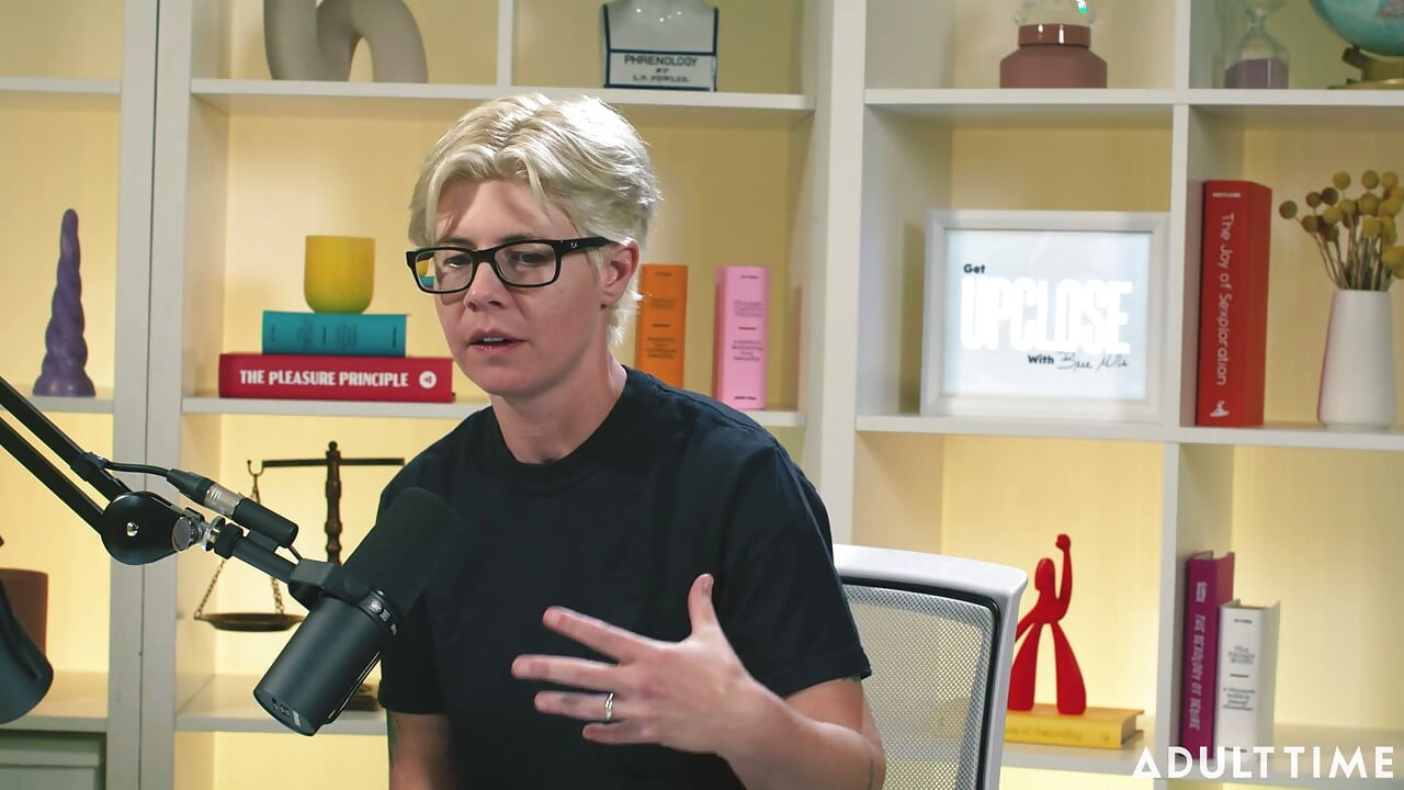 Khloe Kingsley: Spriccelés a kamerán és vörös zászlók