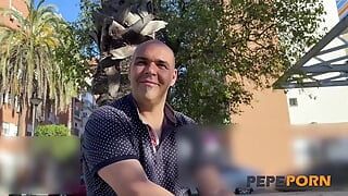 胖乎乎的西班牙夫妇ariel和erik在pepeporn的首次2男1女3P！