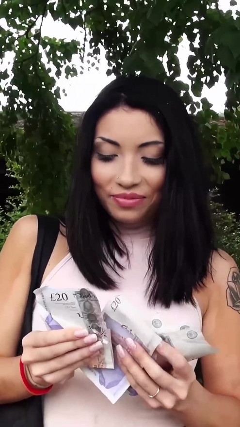 Creeper Gets Lucky as He Picks up a Stunning Beauty and Gets to Use Her