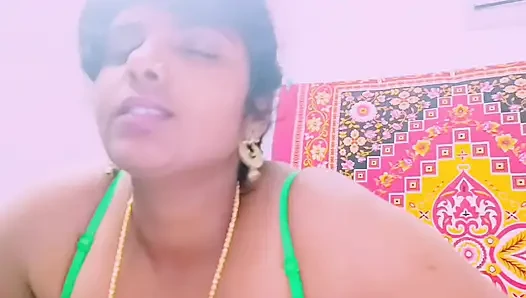 Desi village aunty fucking unnatural dick.