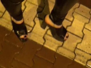 Aşırı platform katırlarında ıslak yürüyüş