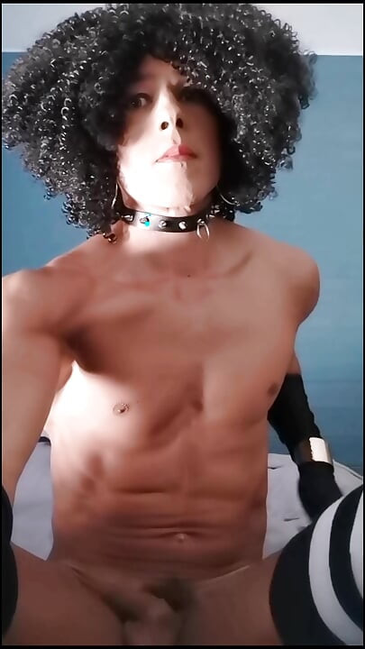 Selfie u afro sissy i prugastim čarapama
