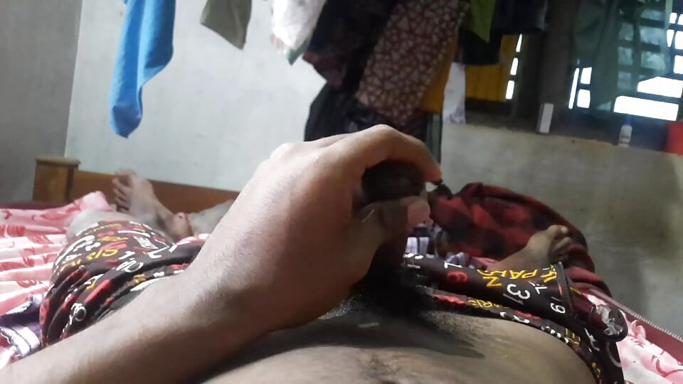 18-godišnjakinja s dlakavim kurcem drka drkanje