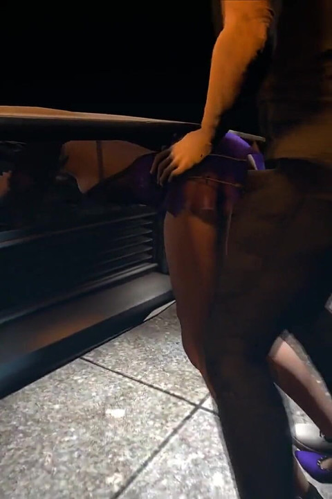 تيفا تتناك وهي عالقة