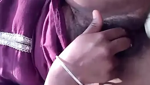 Desi girlfriend ko bola video call me dikhana to o dikhai
