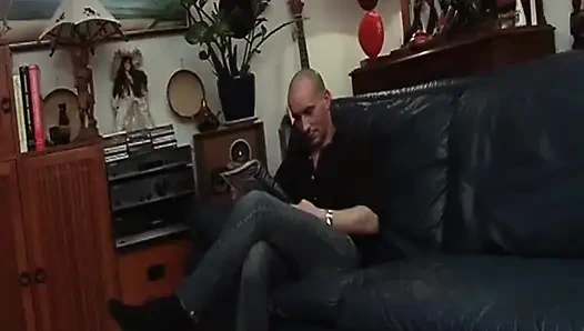 Squirtendes teenie aus frankreich wurde hardcore gefickt