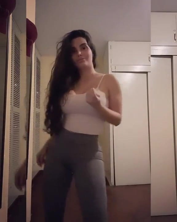 CHUKA01 - Naomi Betetta 22wsx