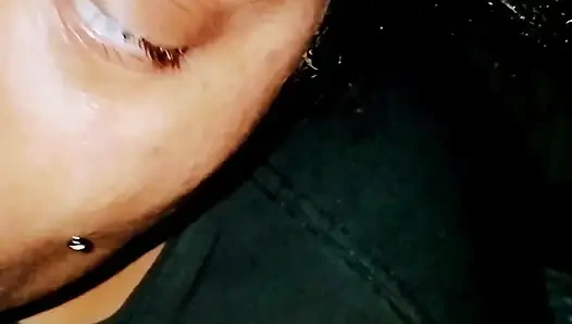 Özensiz meyve yiyici!!