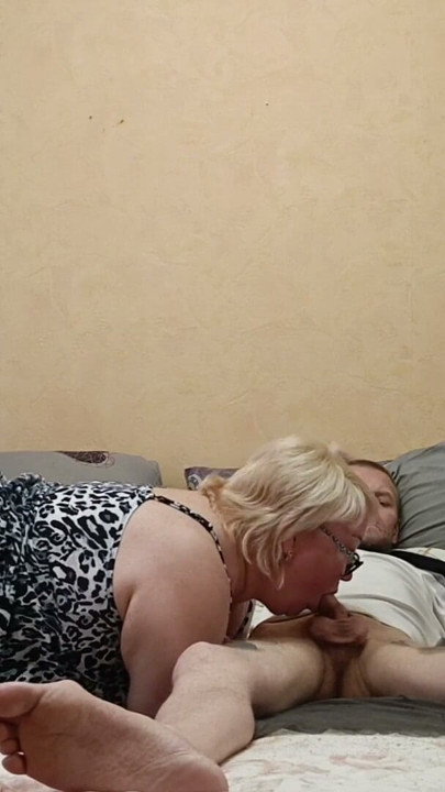 deep blowjob from stepmom and cum | Clip 1