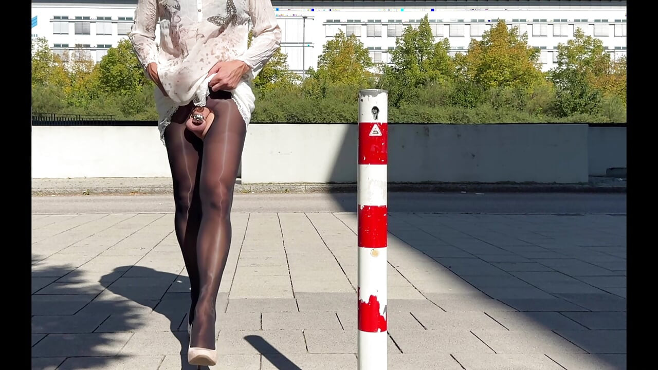 Na estrada em castidade no Reim Arcaden