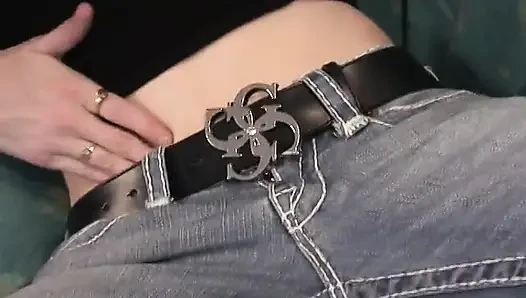 Geiles teen bekommt ihre muschi geleckt, bevor sie anal doggystyle gethrobbt wird