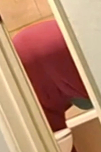 Big Pussy Granny Clean the Tub and I Come Take It