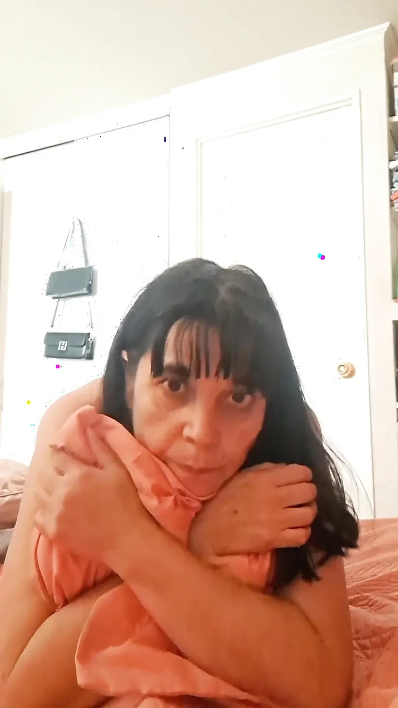 妈妈四肢着地, 等待着做爱